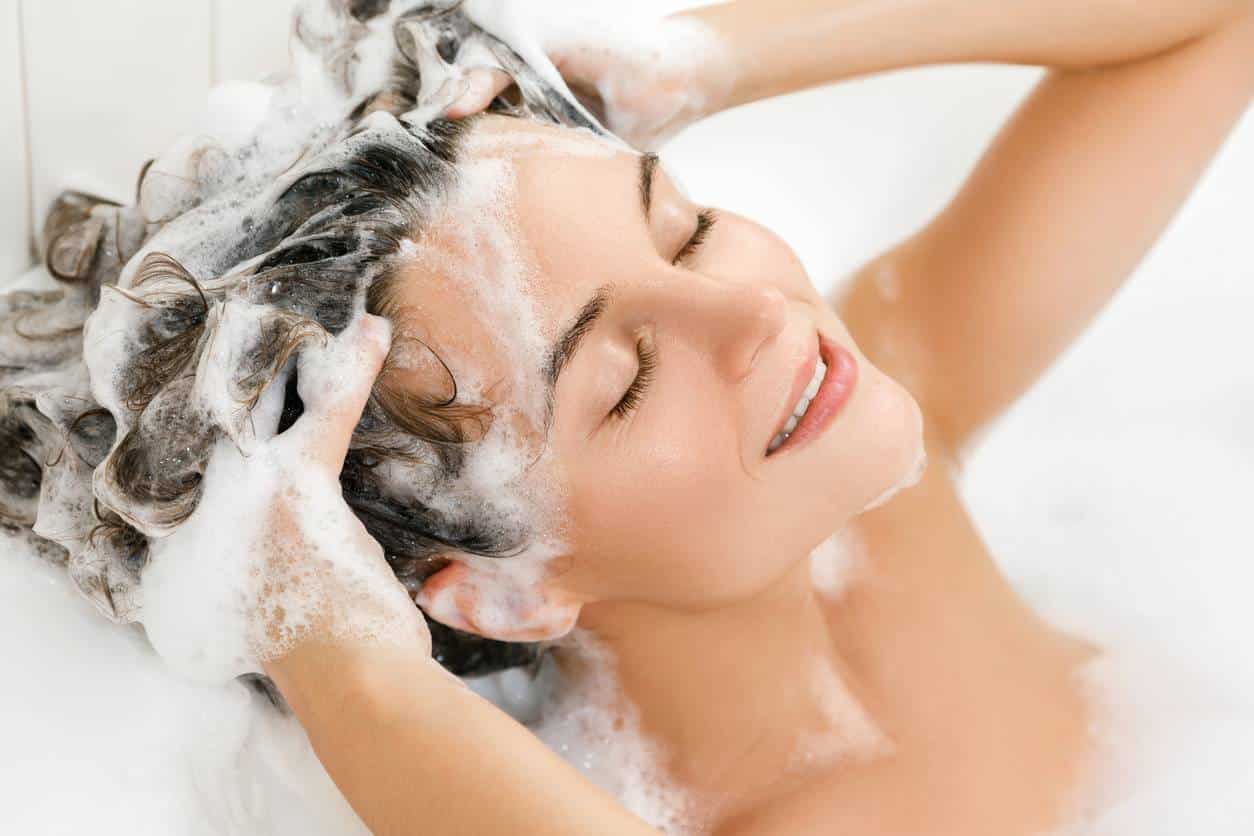 Shampoing sans sulfates cheveux