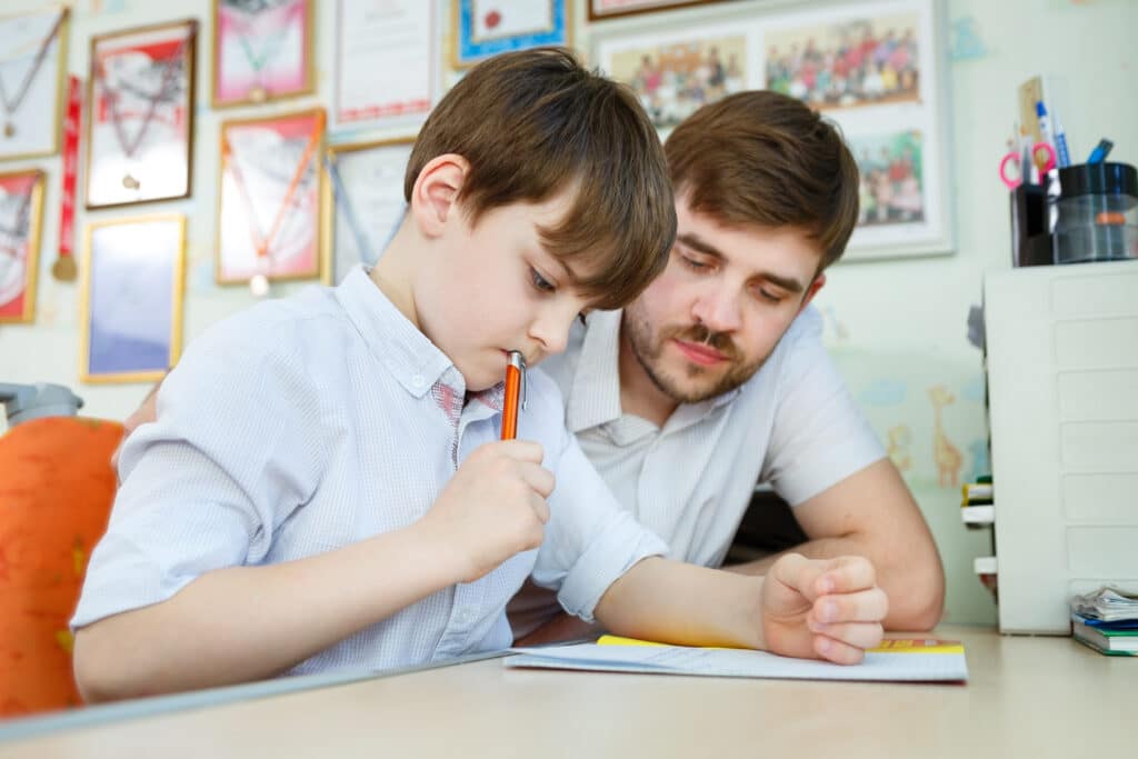 Les avantages des cours particuliers de soutien scolaire pour l'enfant
